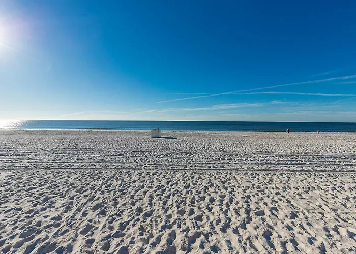 Island Winds East 211 Apartment *