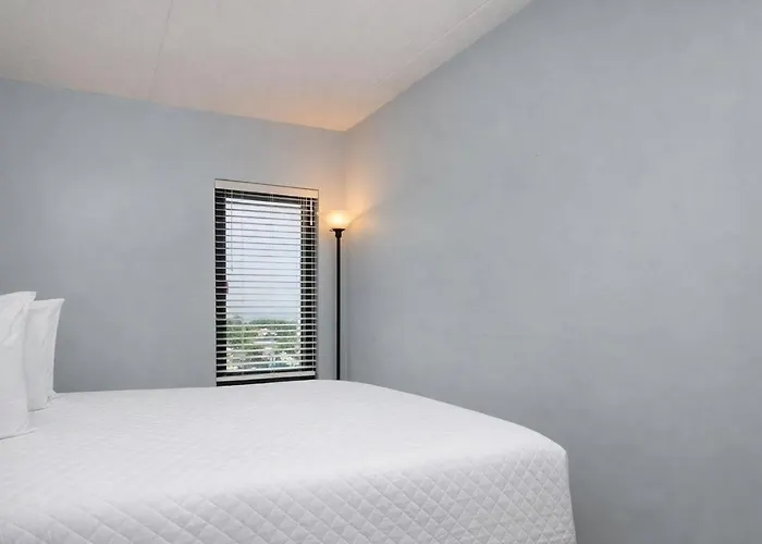 Island Winds East 211 Apartment *